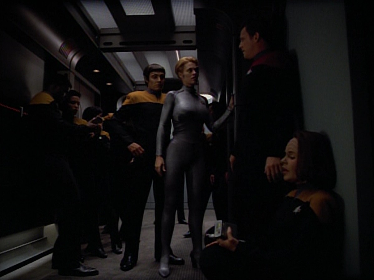 extant_StarTrekVoyager_4x03-DayOfHonor_2544.jpg