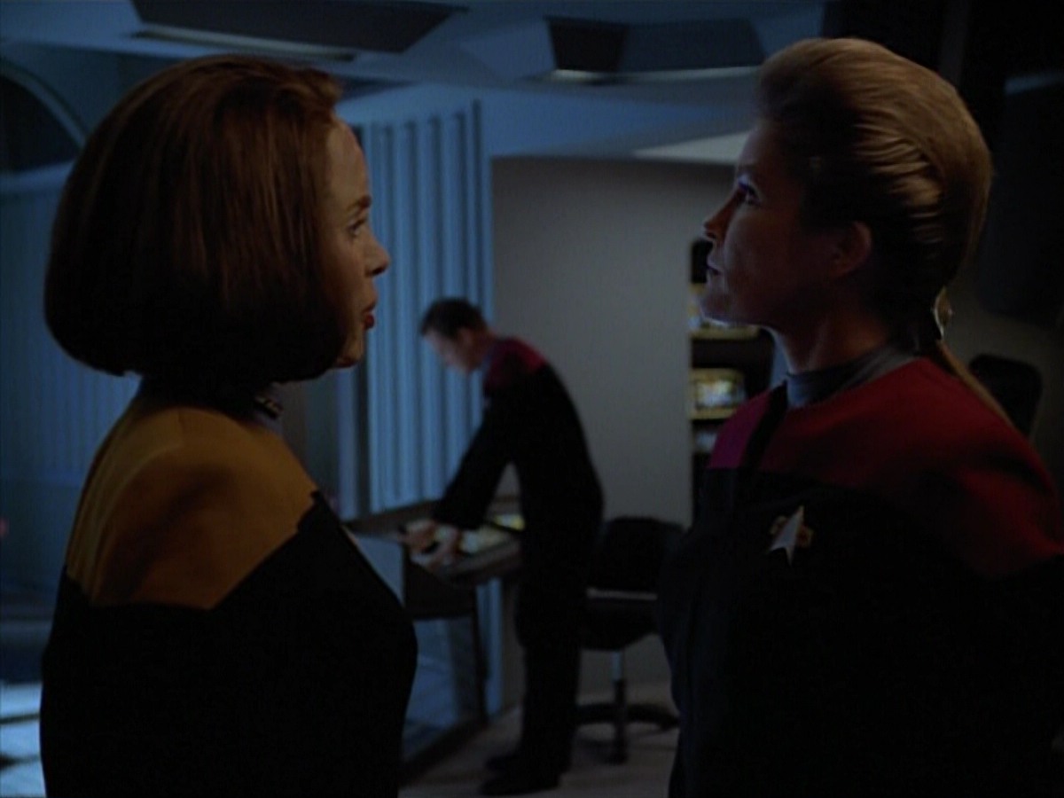 extant_StarTrekVoyager_4x03-DayOfHonor_2593.jpg