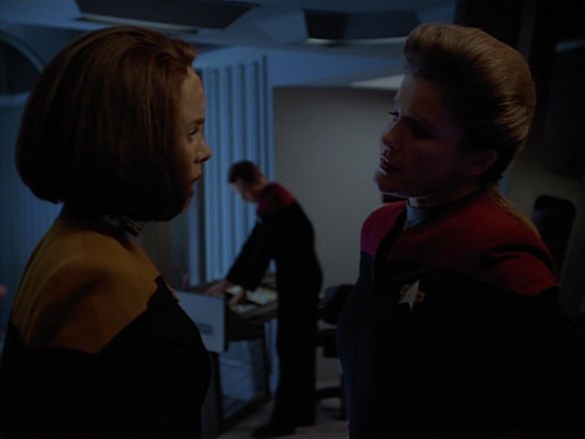 extant_StarTrekVoyager_4x03-DayOfHonor_2605.jpg