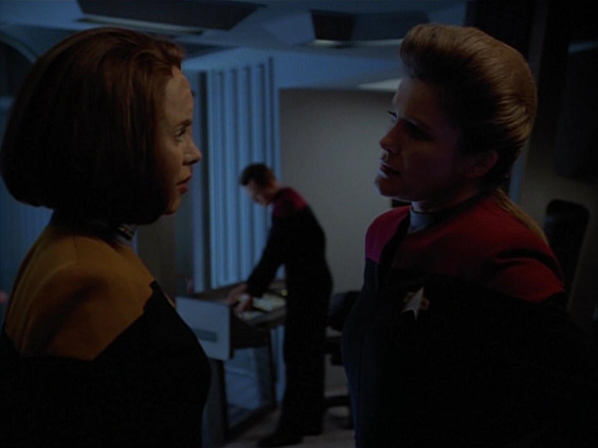 extant_StarTrekVoyager_4x03-DayOfHonor_2607.jpg
