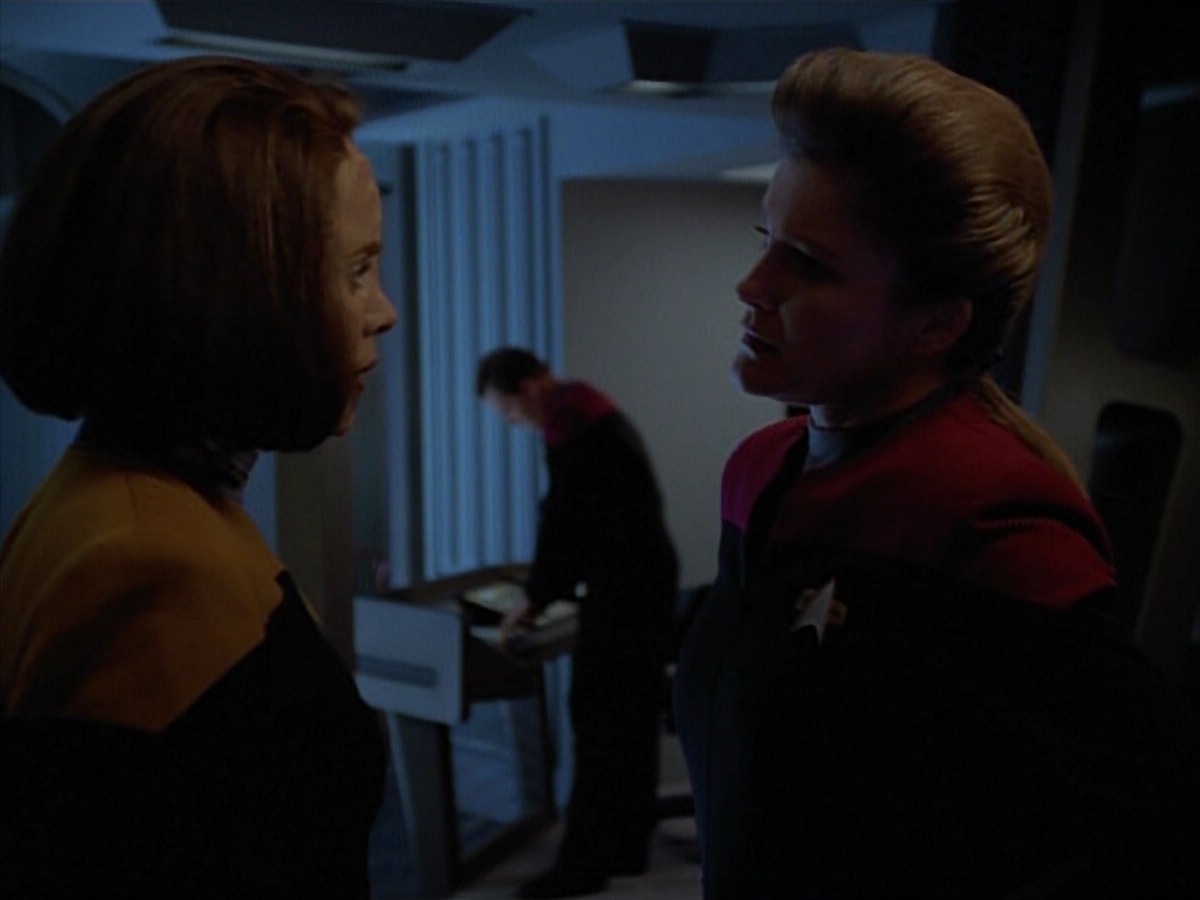 extant_StarTrekVoyager_4x03-DayOfHonor_2610.jpg