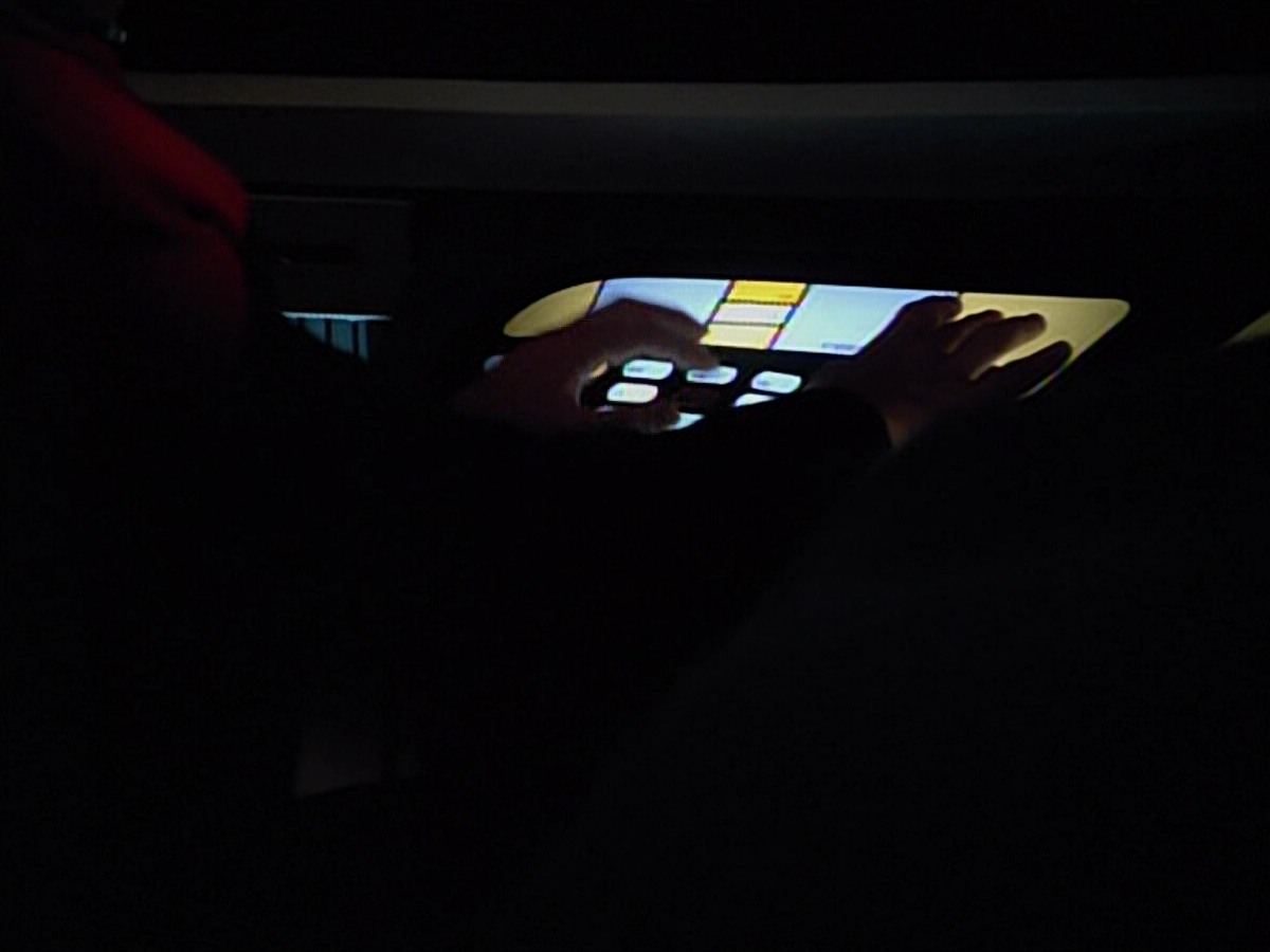 extant_StarTrekVoyager_4x03-DayOfHonor_2682.jpg