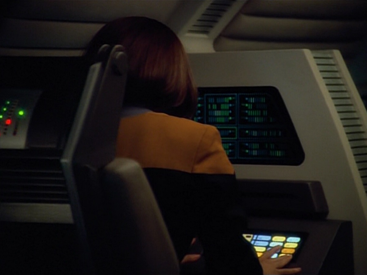 extant_StarTrekVoyager_4x03-DayOfHonor_2862.jpg