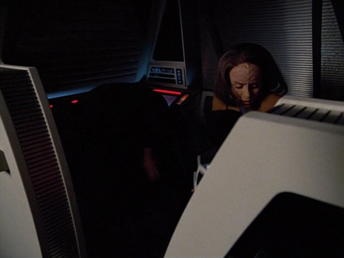 extant_StarTrekVoyager_4x03-DayOfHonor_2945.jpg