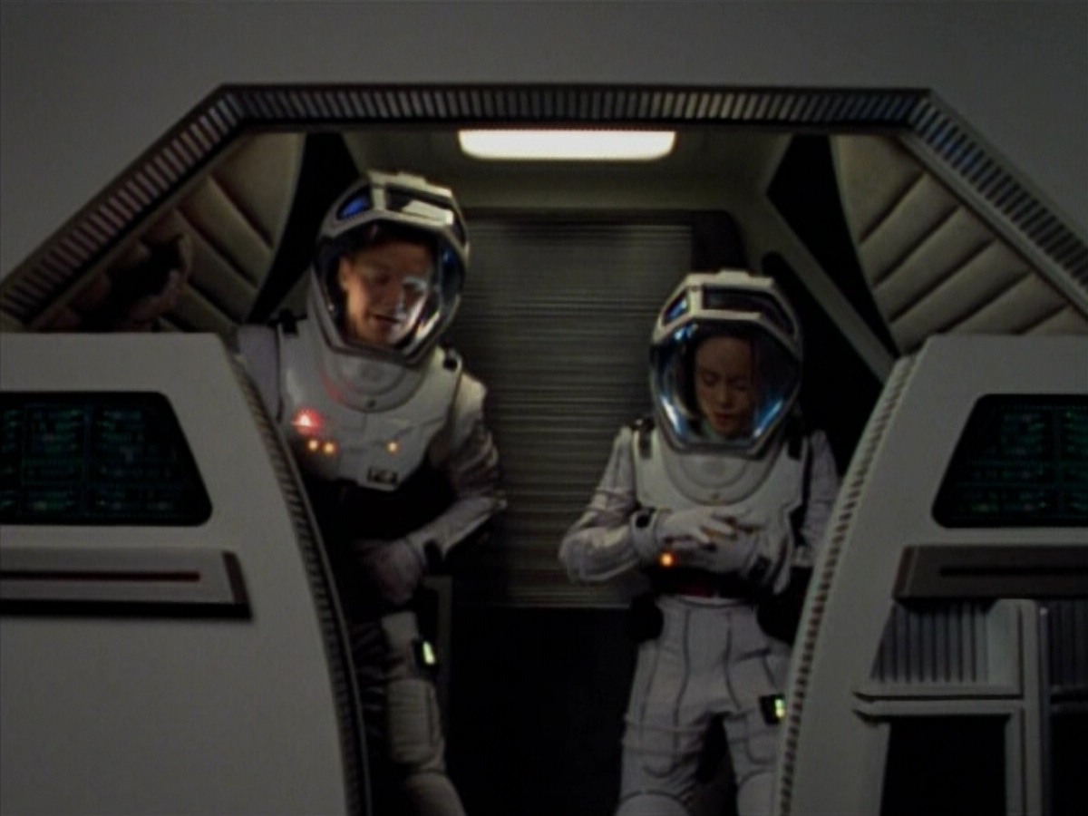 extant_StarTrekVoyager_4x03-DayOfHonor_2958.jpg