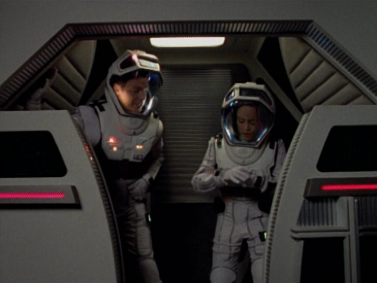 extant_StarTrekVoyager_4x03-DayOfHonor_2959.jpg