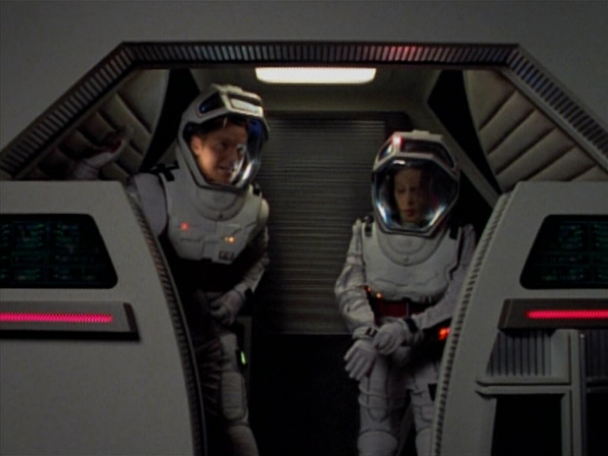 extant_StarTrekVoyager_4x03-DayOfHonor_2960.jpg