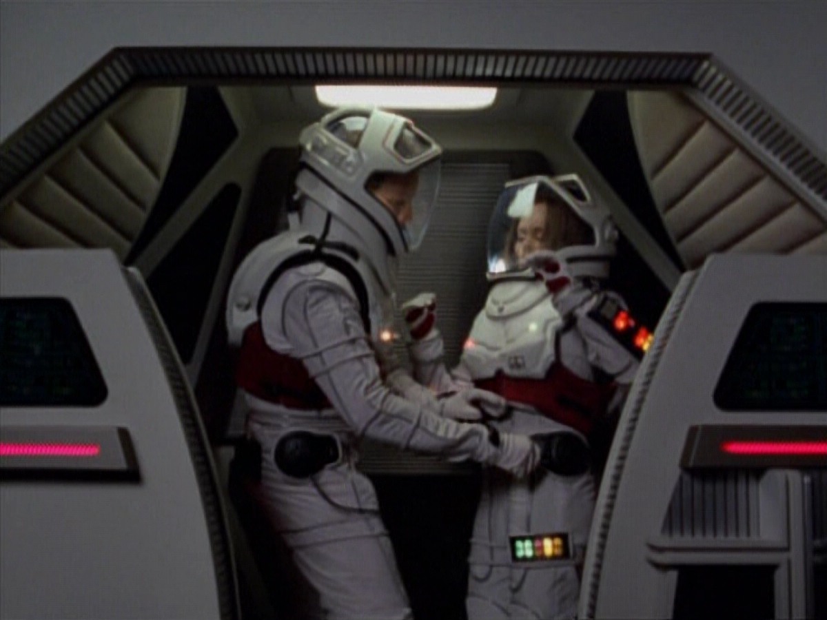 extant_StarTrekVoyager_4x03-DayOfHonor_2986.jpg