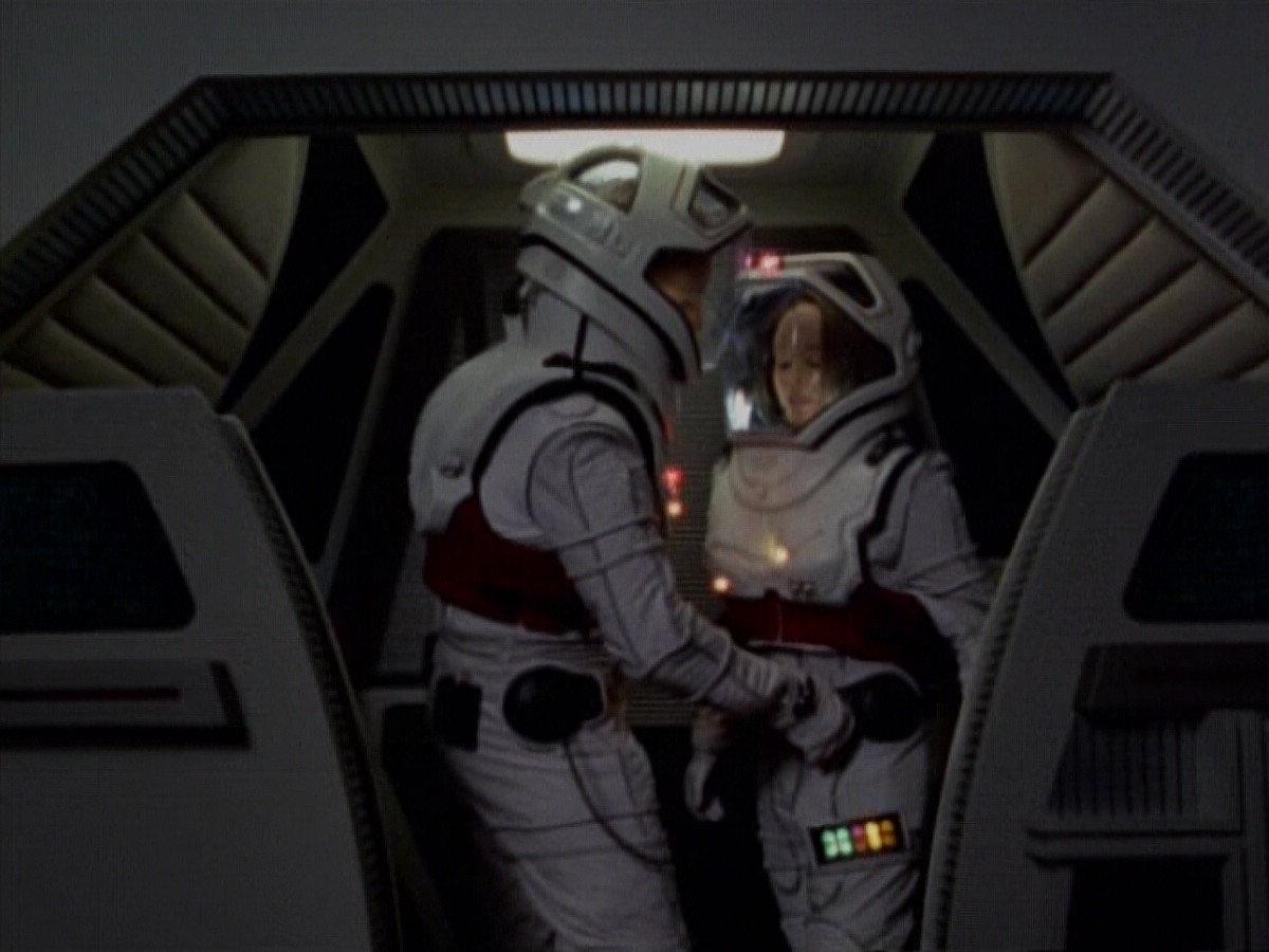 extant_StarTrekVoyager_4x03-DayOfHonor_2989.jpg