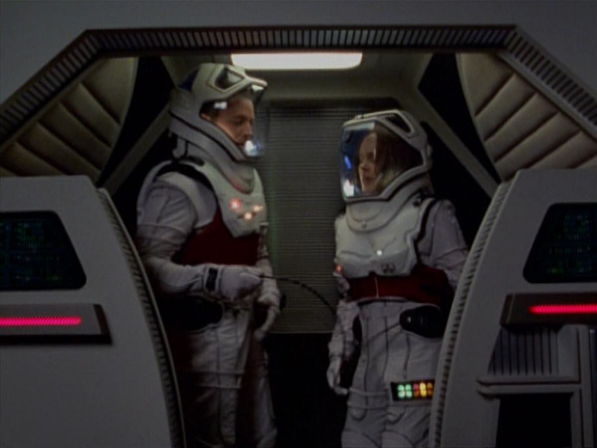 extant_StarTrekVoyager_4x03-DayOfHonor_2992.jpg