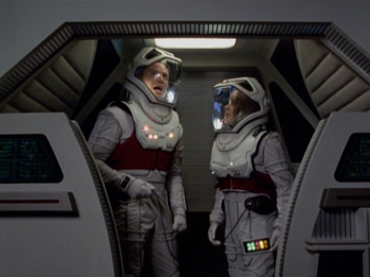 extant_StarTrekVoyager_4x03-DayOfHonor_2994.jpg