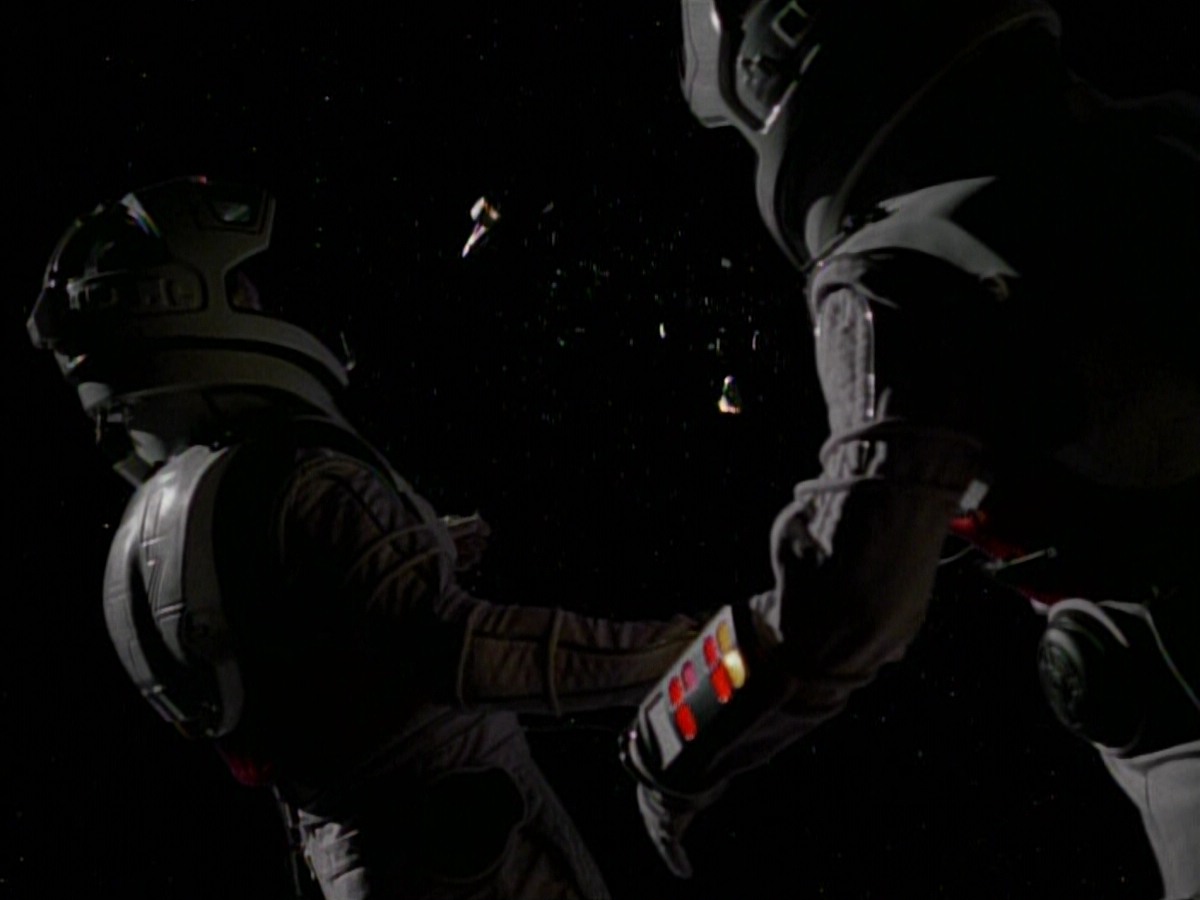 extant_StarTrekVoyager_4x03-DayOfHonor_3017.jpg