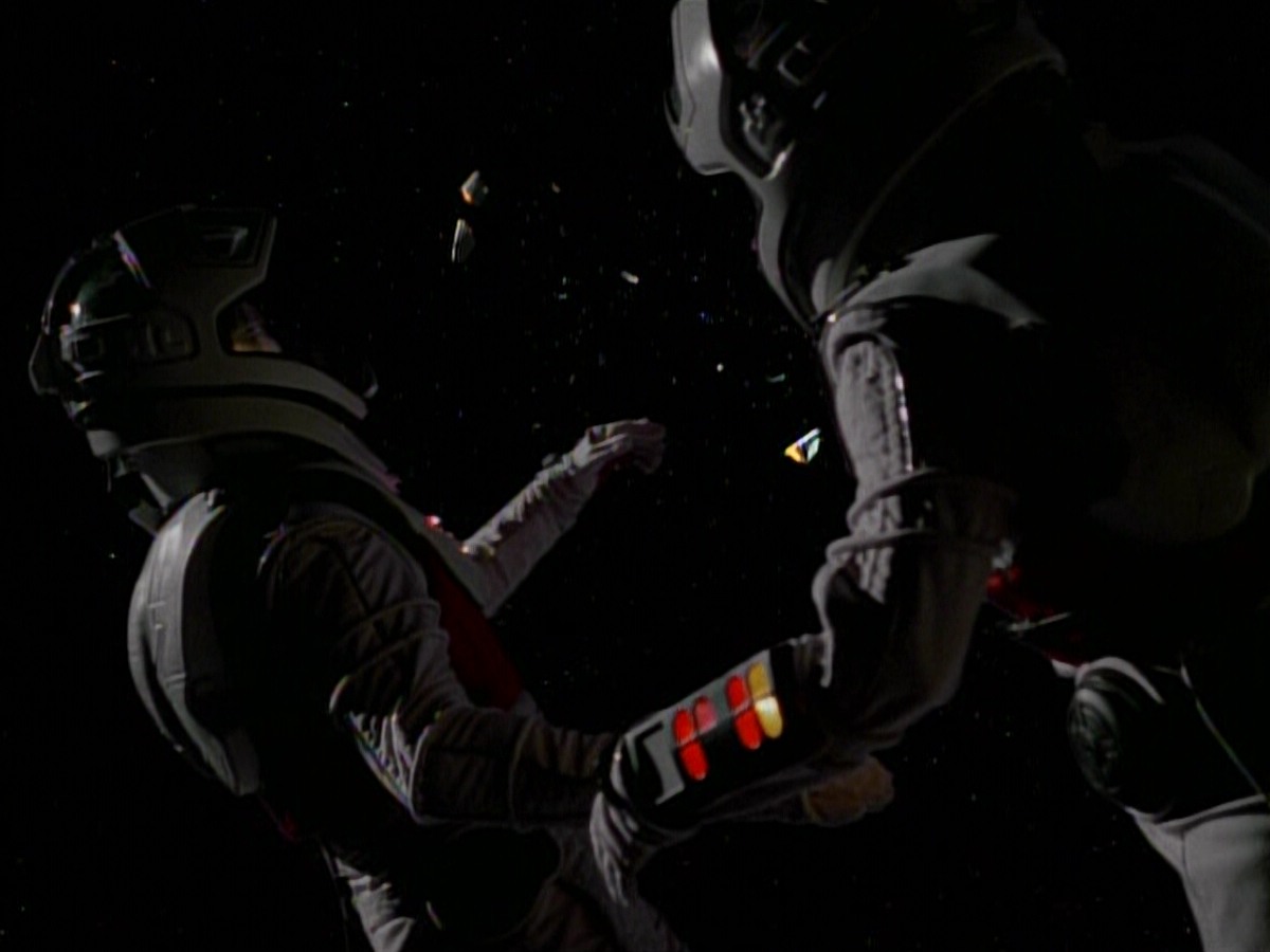 extant_StarTrekVoyager_4x03-DayOfHonor_3020.jpg