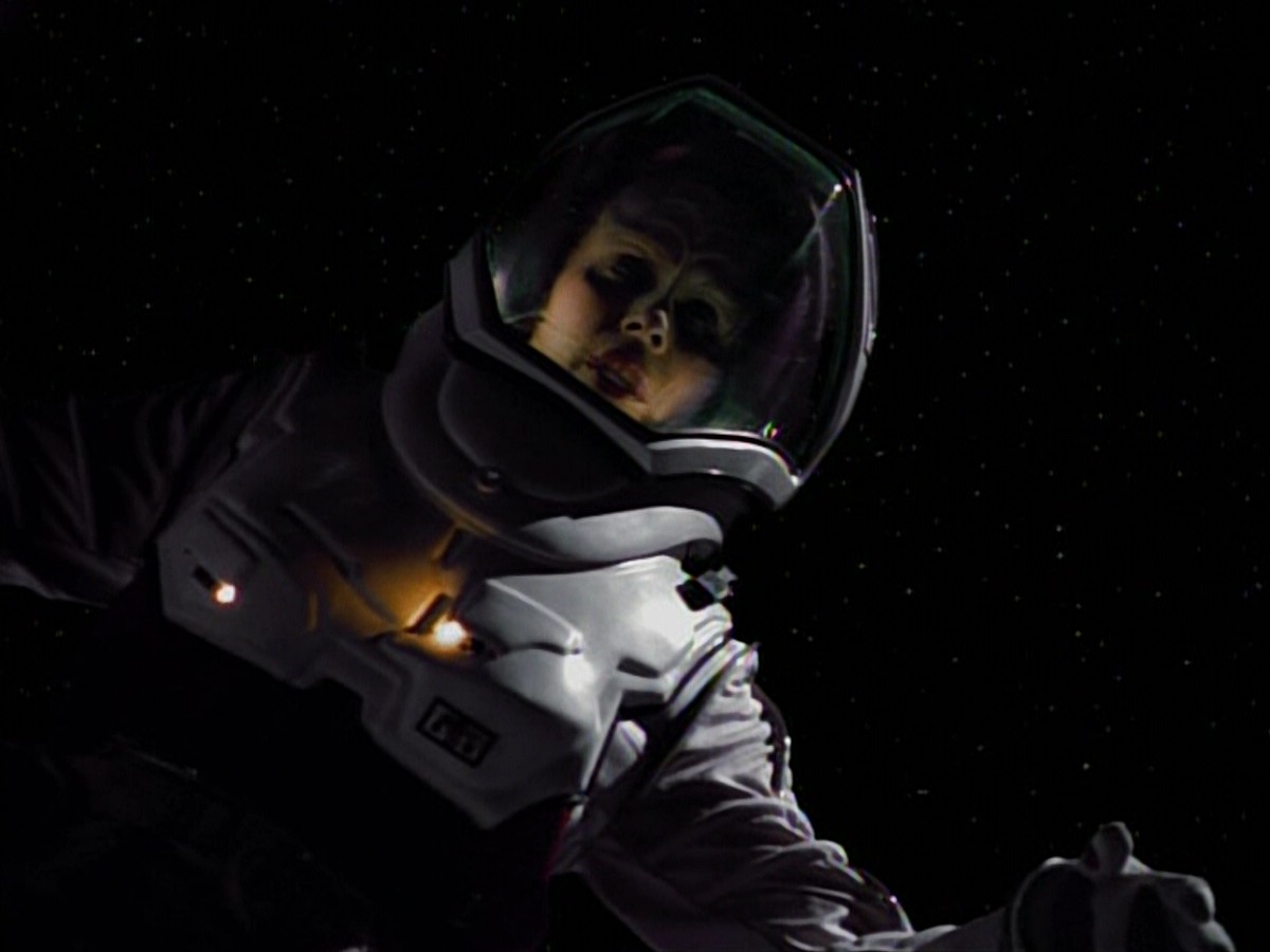 extant_StarTrekVoyager_4x03-DayOfHonor_3084.jpg