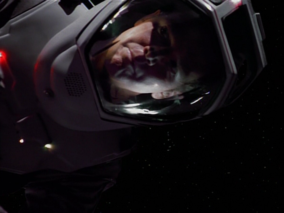 extant_StarTrekVoyager_4x03-DayOfHonor_3103.jpg