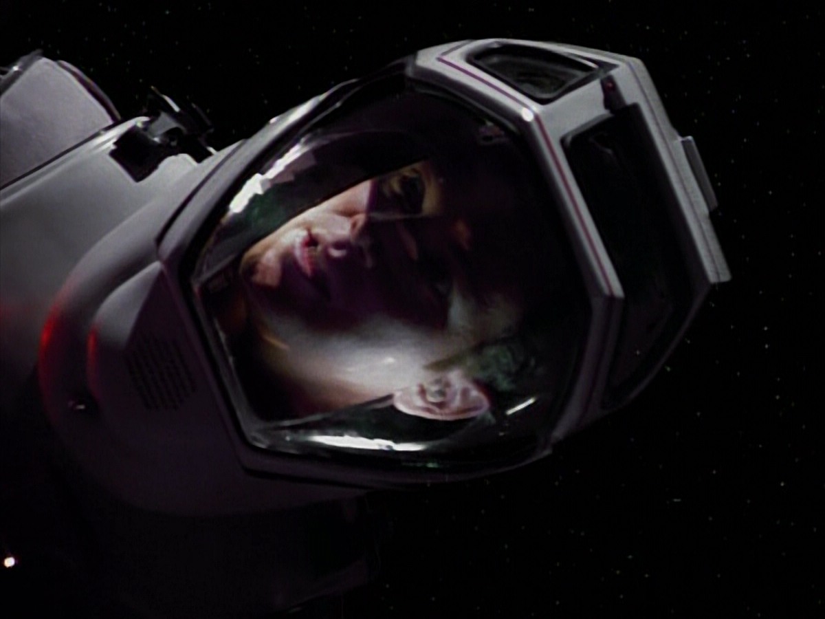 extant_StarTrekVoyager_4x03-DayOfHonor_3110.jpg