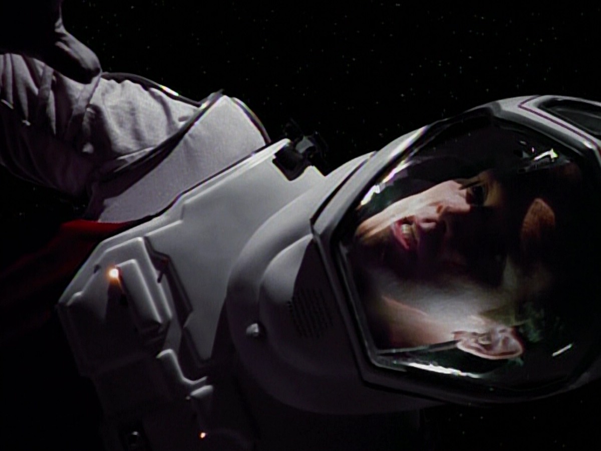 extant_StarTrekVoyager_4x03-DayOfHonor_3118.jpg