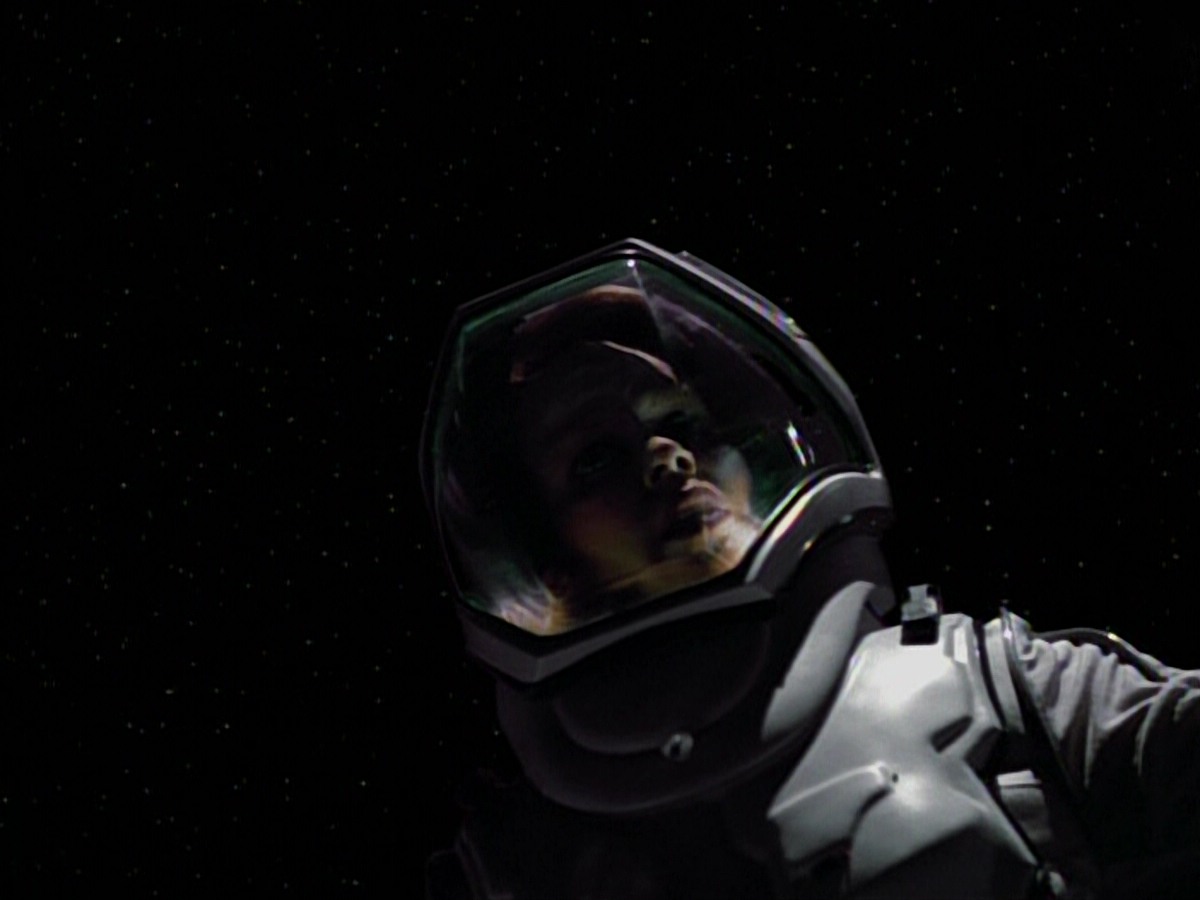 extant_StarTrekVoyager_4x03-DayOfHonor_3124.jpg