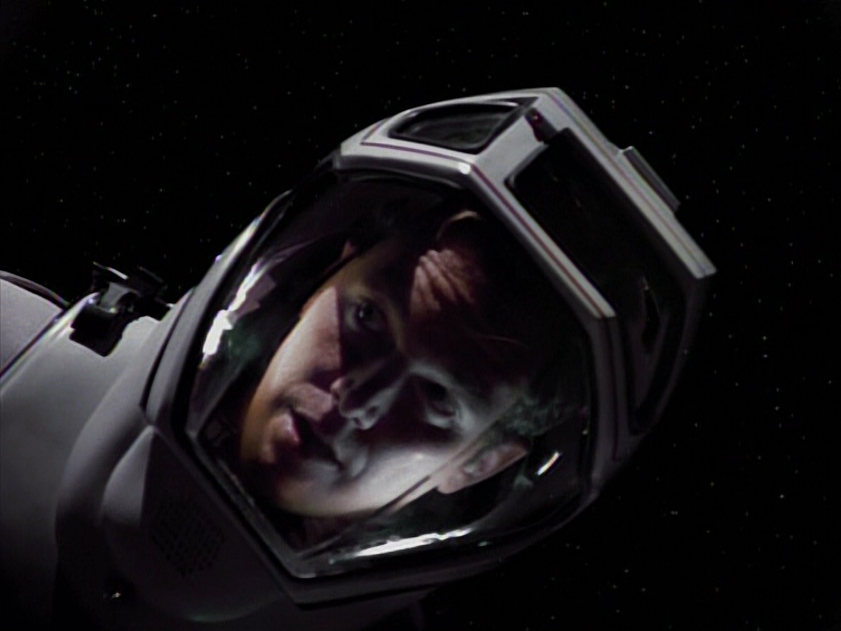 extant_StarTrekVoyager_4x03-DayOfHonor_3132.jpg