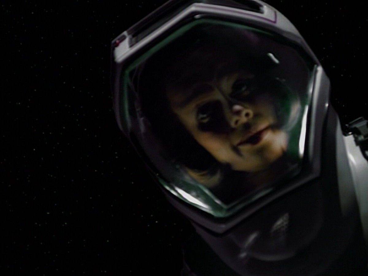 extant_StarTrekVoyager_4x03-DayOfHonor_3136.jpg