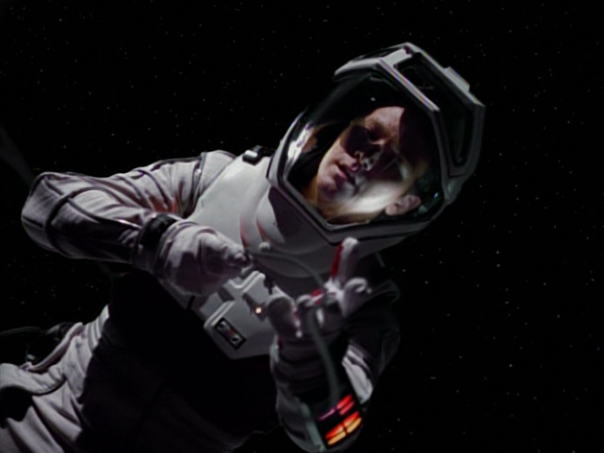 extant_StarTrekVoyager_4x03-DayOfHonor_3142.jpg