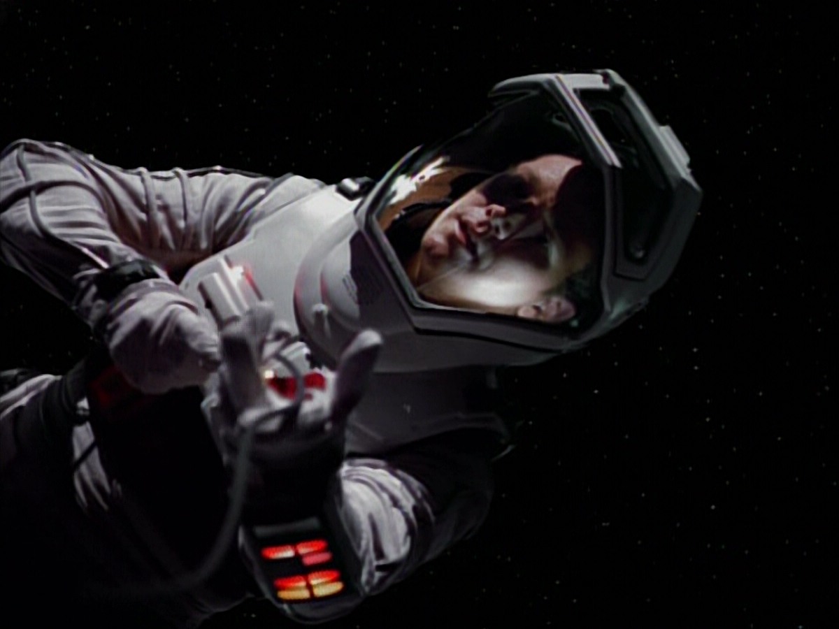 extant_StarTrekVoyager_4x03-DayOfHonor_3144.jpg