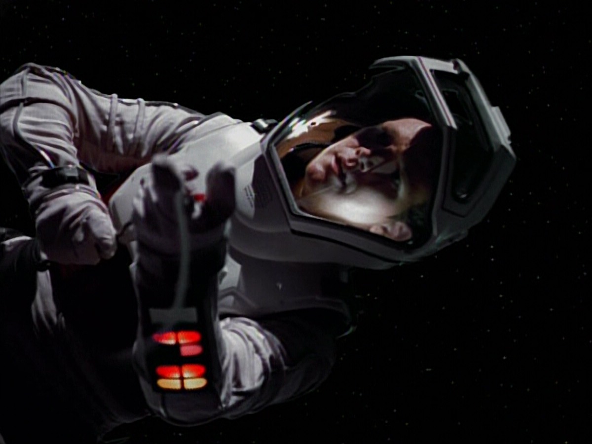 extant_StarTrekVoyager_4x03-DayOfHonor_3145.jpg