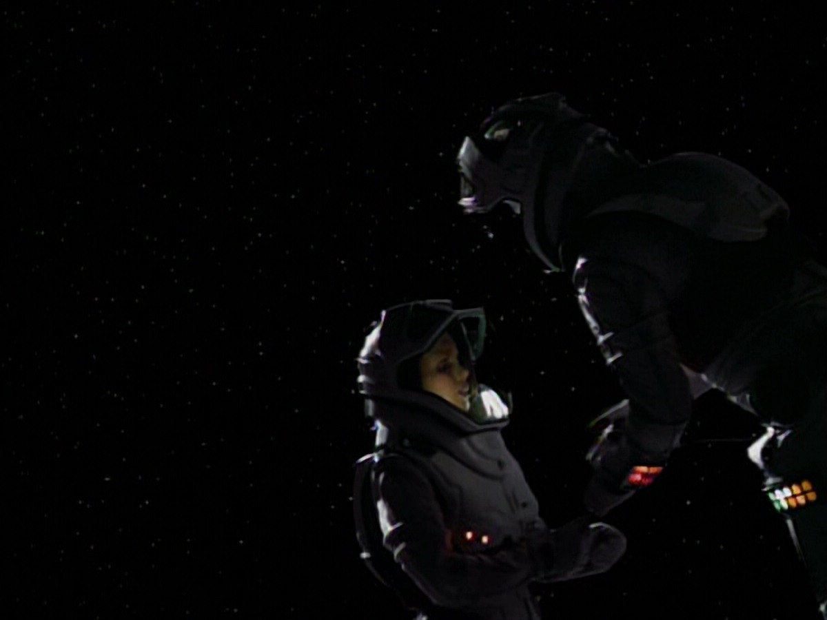 extant_StarTrekVoyager_4x03-DayOfHonor_3155.jpg