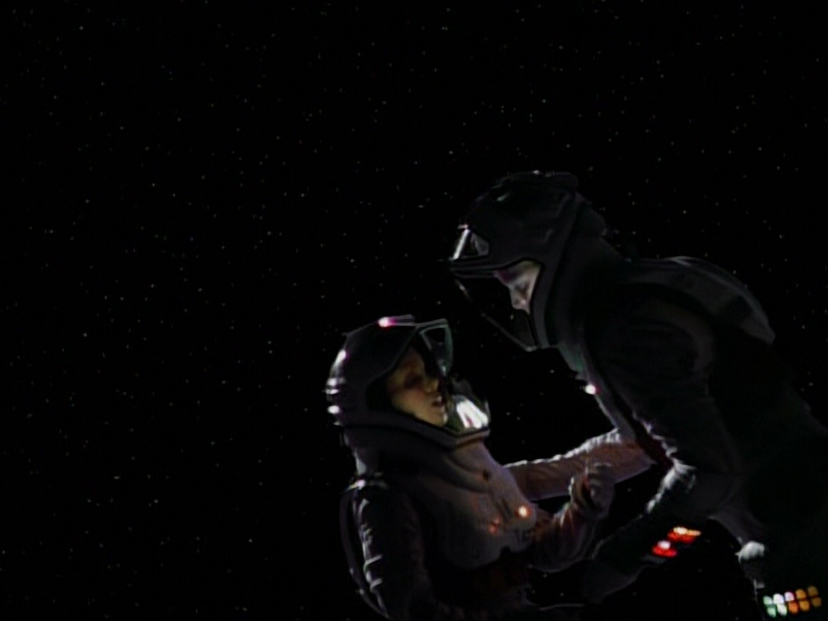 extant_StarTrekVoyager_4x03-DayOfHonor_3160.jpg
