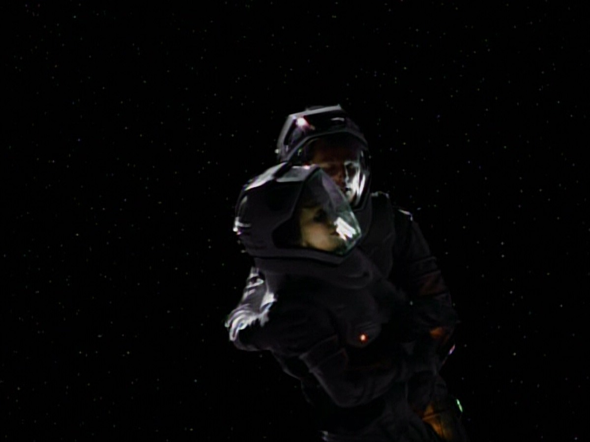 extant_StarTrekVoyager_4x03-DayOfHonor_3173.jpg