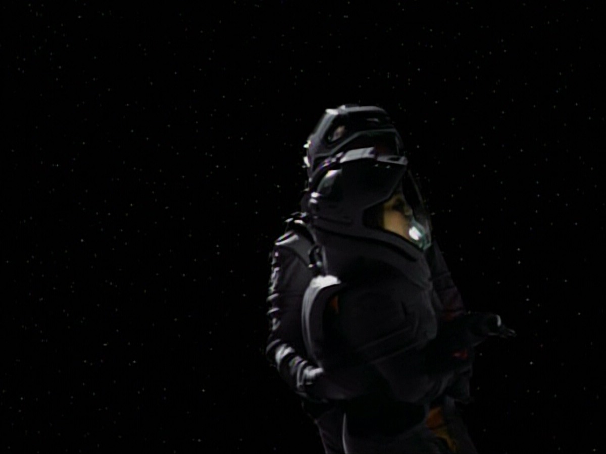 extant_StarTrekVoyager_4x03-DayOfHonor_3175.jpg