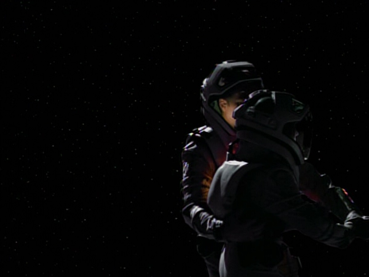 extant_StarTrekVoyager_4x03-DayOfHonor_3179.jpg