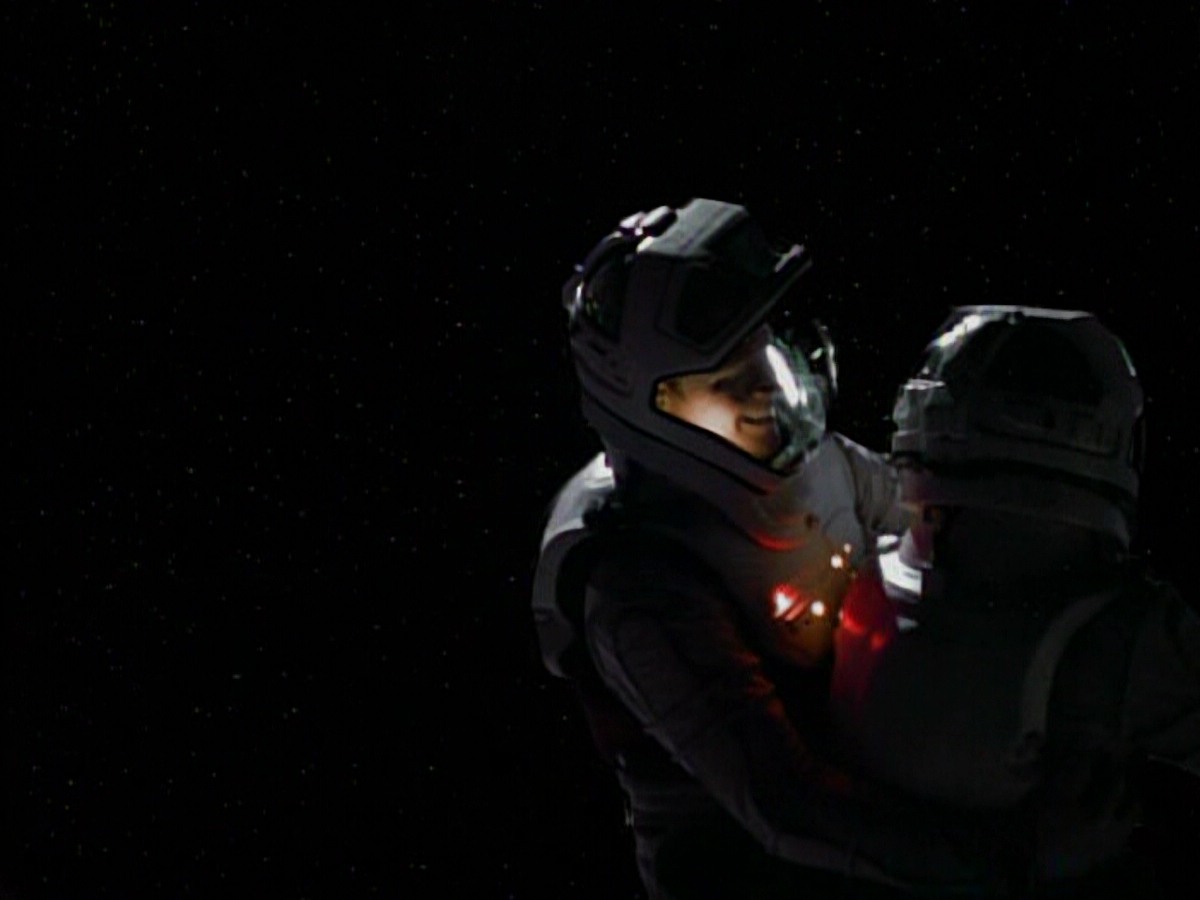 extant_StarTrekVoyager_4x03-DayOfHonor_3186.jpg