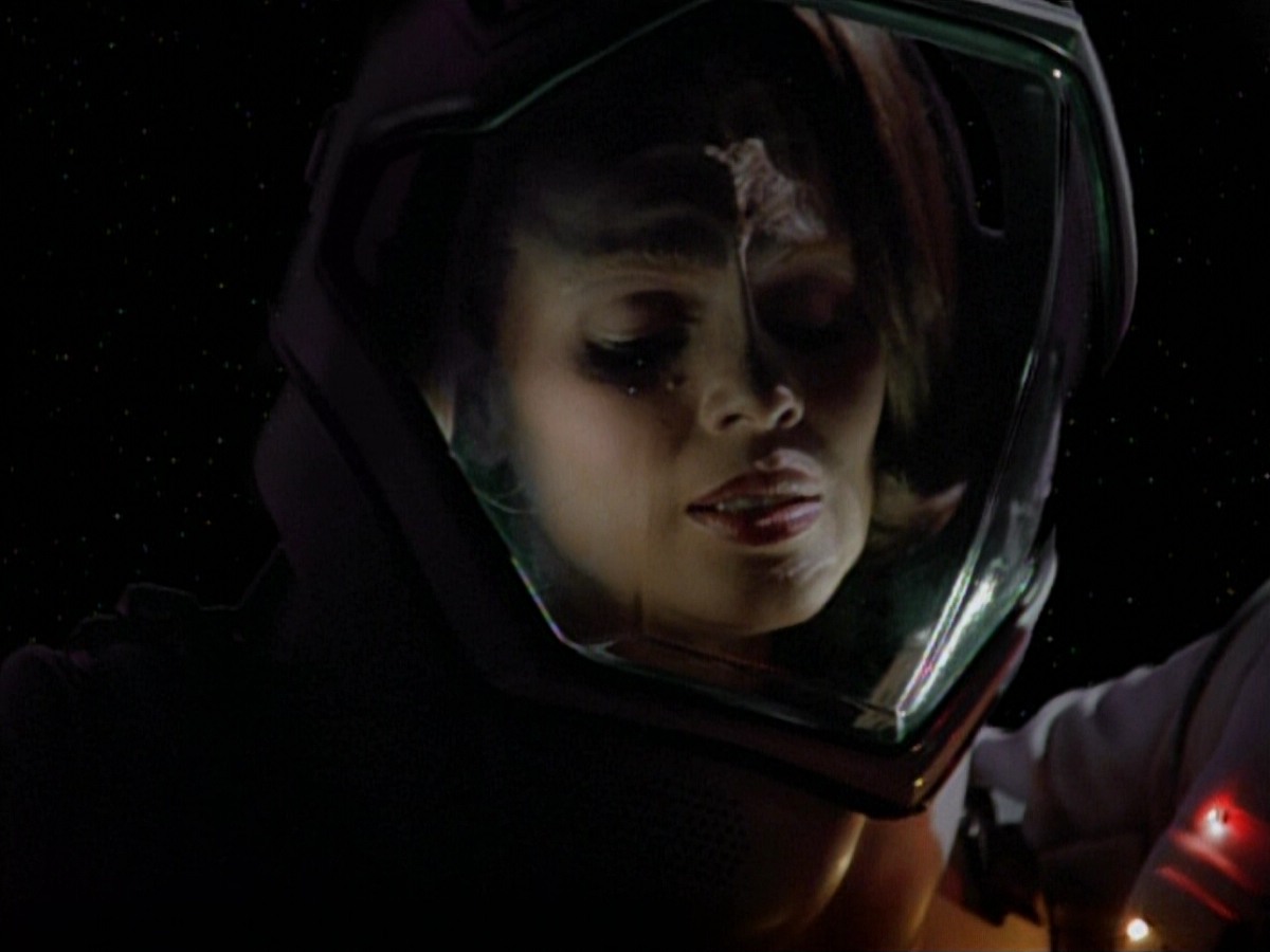 extant_StarTrekVoyager_4x03-DayOfHonor_3187.jpg