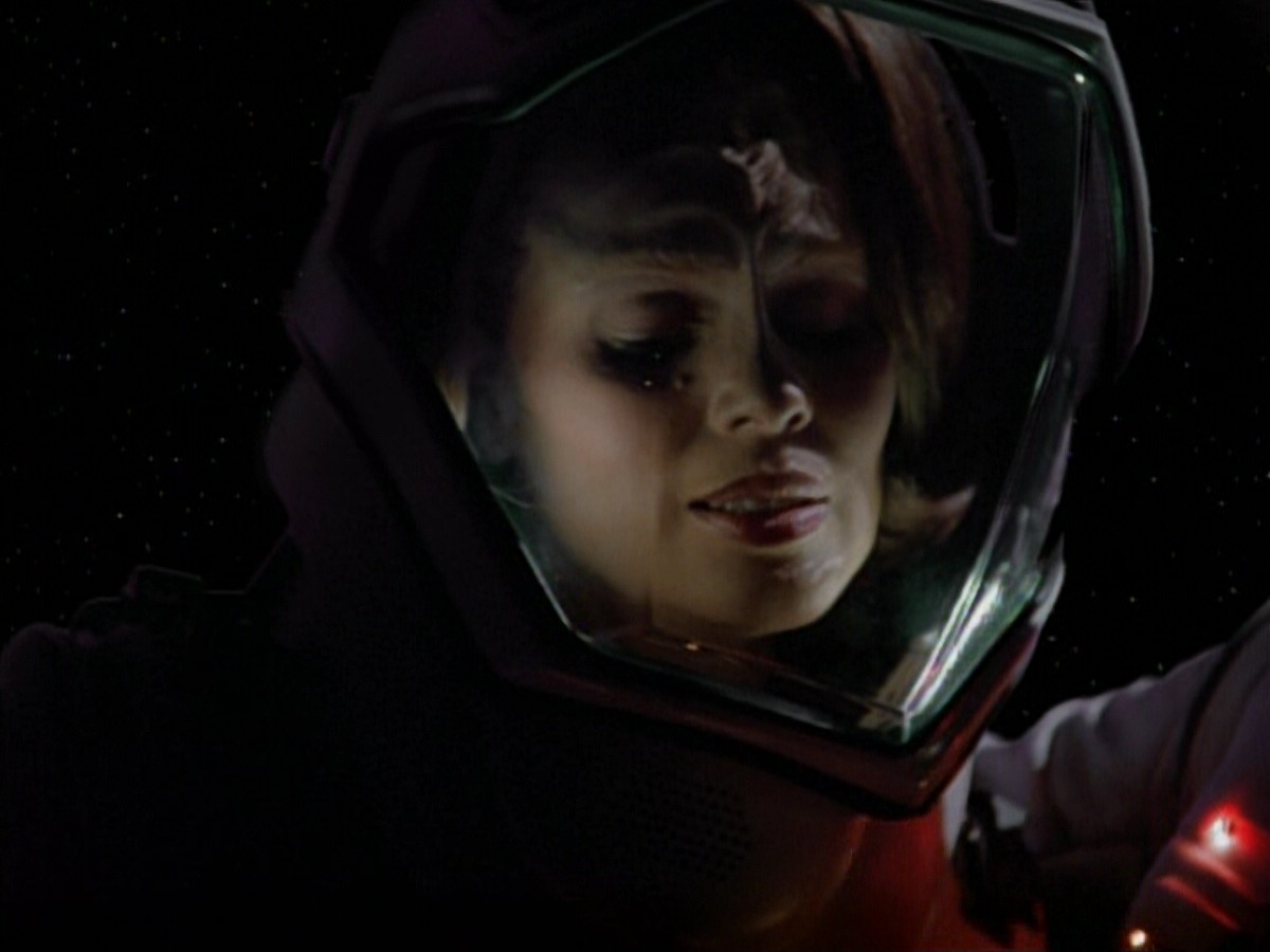 extant_StarTrekVoyager_4x03-DayOfHonor_3188.jpg