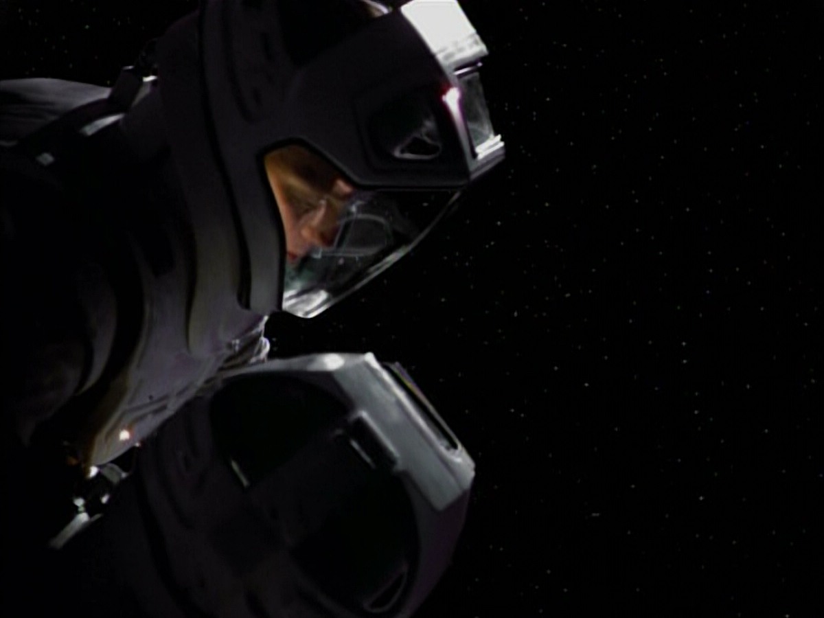 extant_StarTrekVoyager_4x03-DayOfHonor_3203.jpg