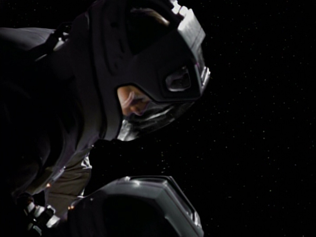 extant_StarTrekVoyager_4x03-DayOfHonor_3205.jpg