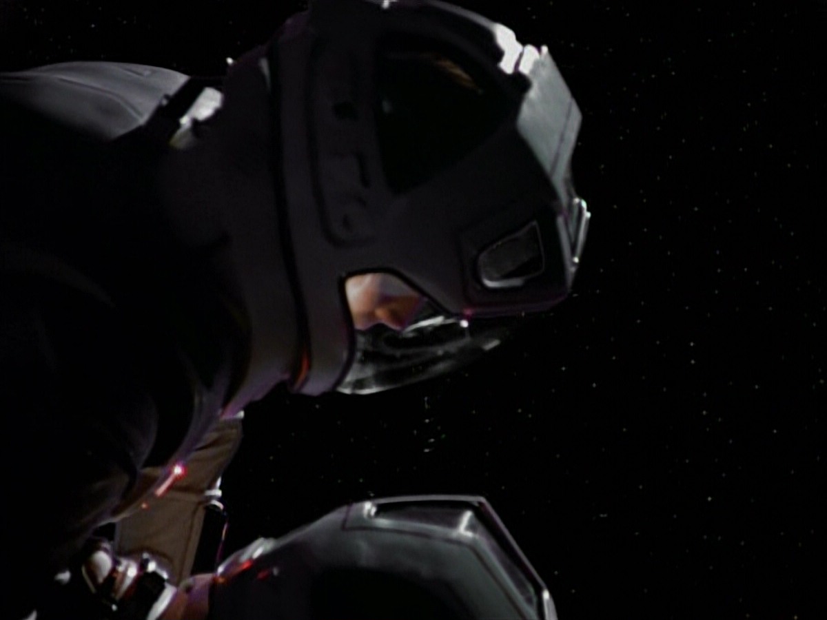 extant_StarTrekVoyager_4x03-DayOfHonor_3206.jpg