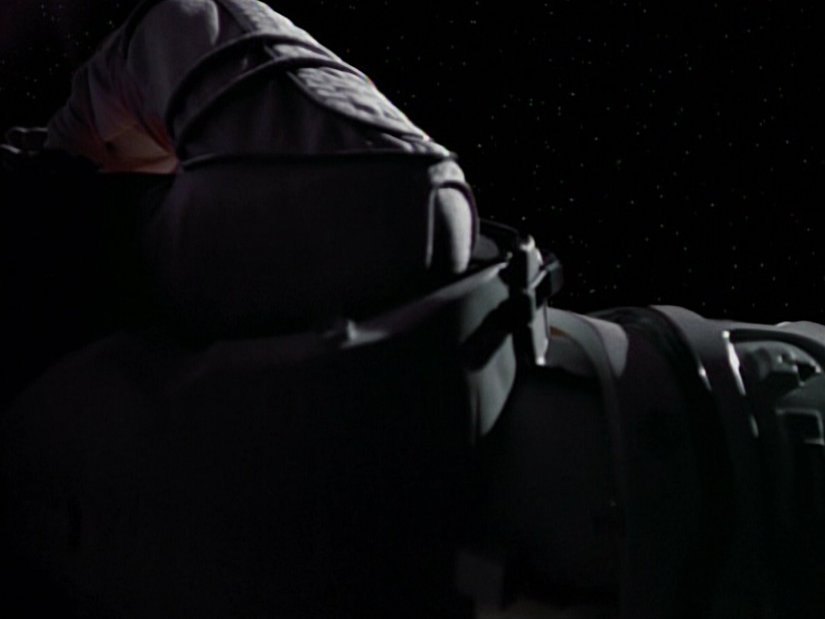 extant_StarTrekVoyager_4x03-DayOfHonor_3216.jpg