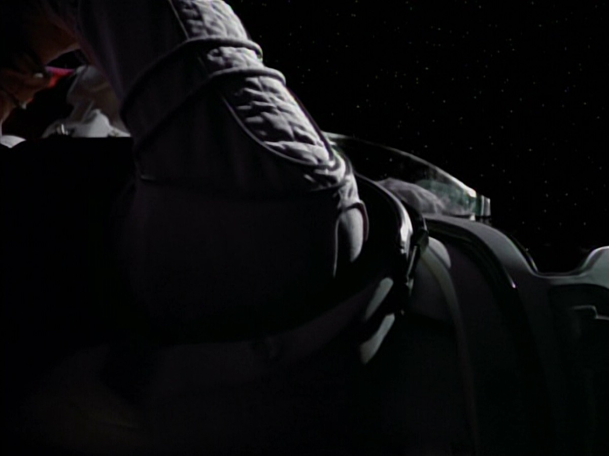 extant_StarTrekVoyager_4x03-DayOfHonor_3219.jpg