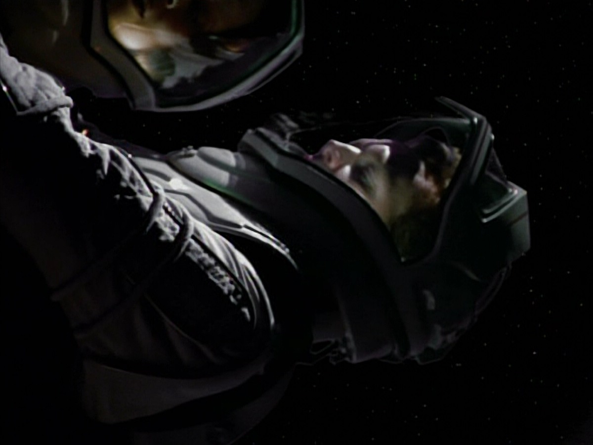 extant_StarTrekVoyager_4x03-DayOfHonor_3226.jpg