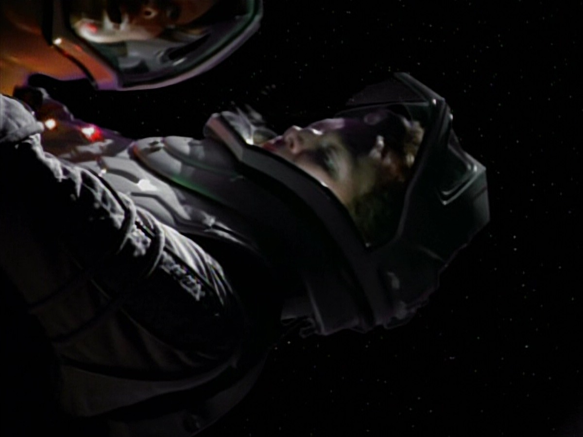extant_StarTrekVoyager_4x03-DayOfHonor_3227.jpg