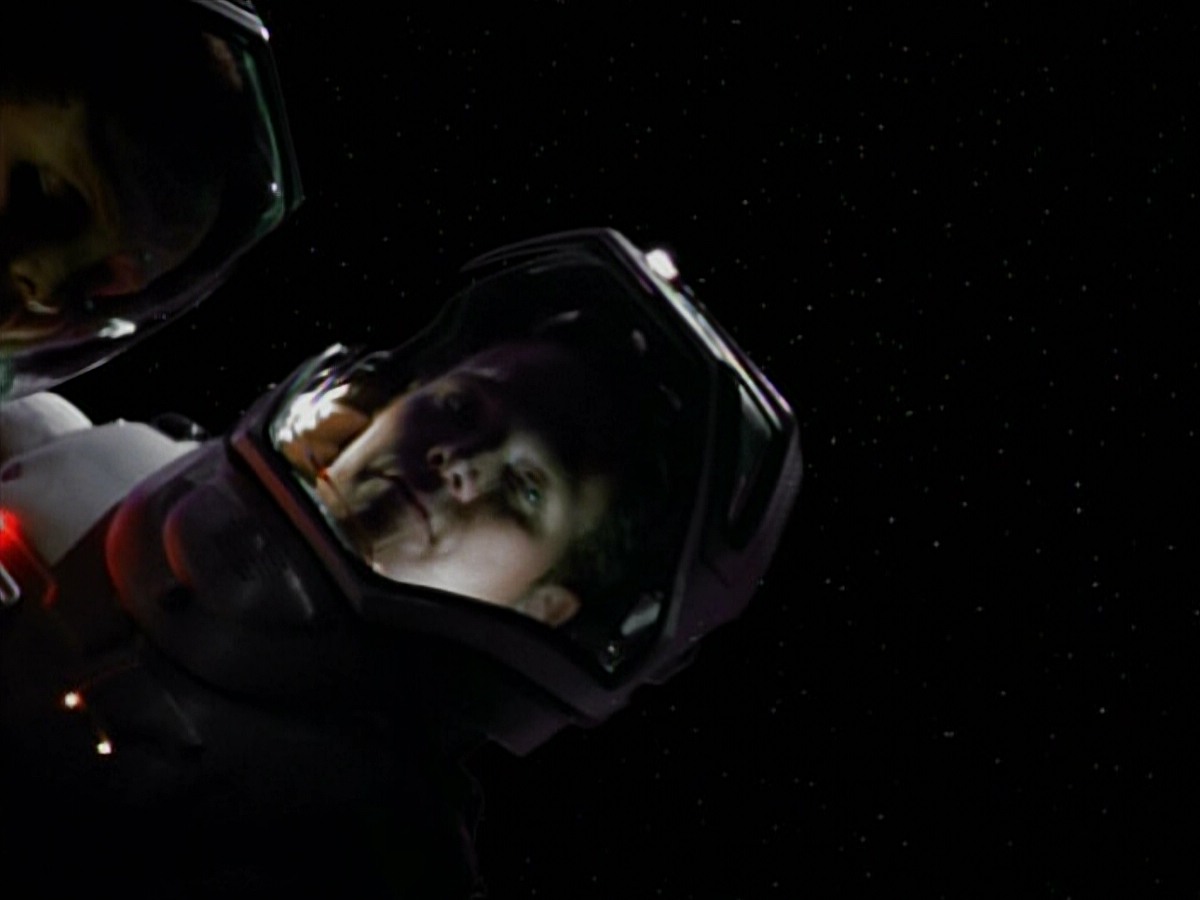 extant_StarTrekVoyager_4x03-DayOfHonor_3234.jpg
