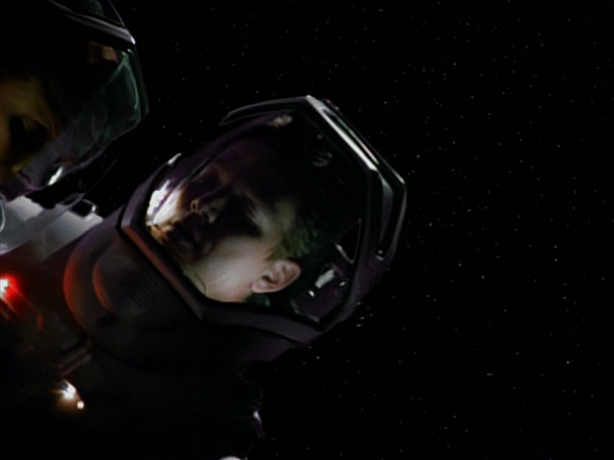 extant_StarTrekVoyager_4x03-DayOfHonor_3237.jpg