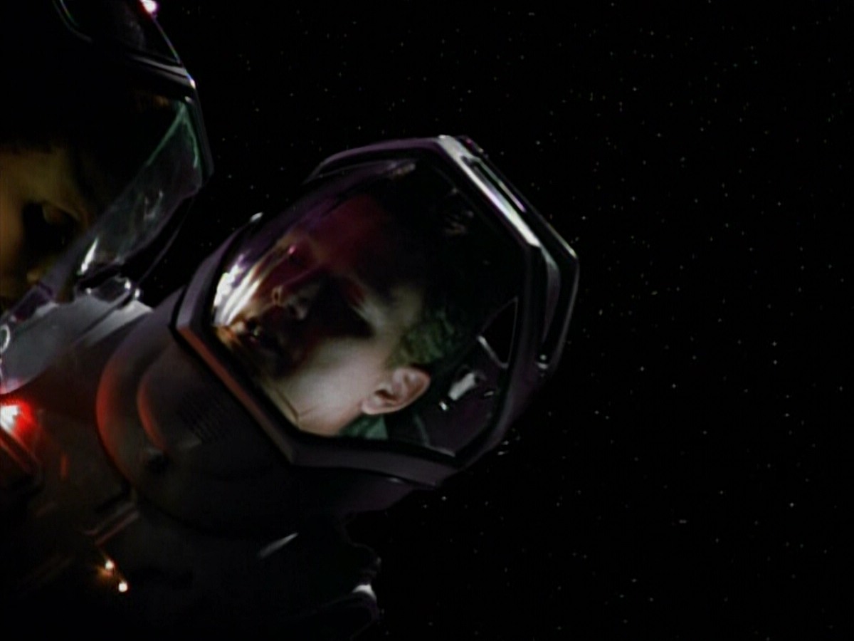 extant_StarTrekVoyager_4x03-DayOfHonor_3238.jpg