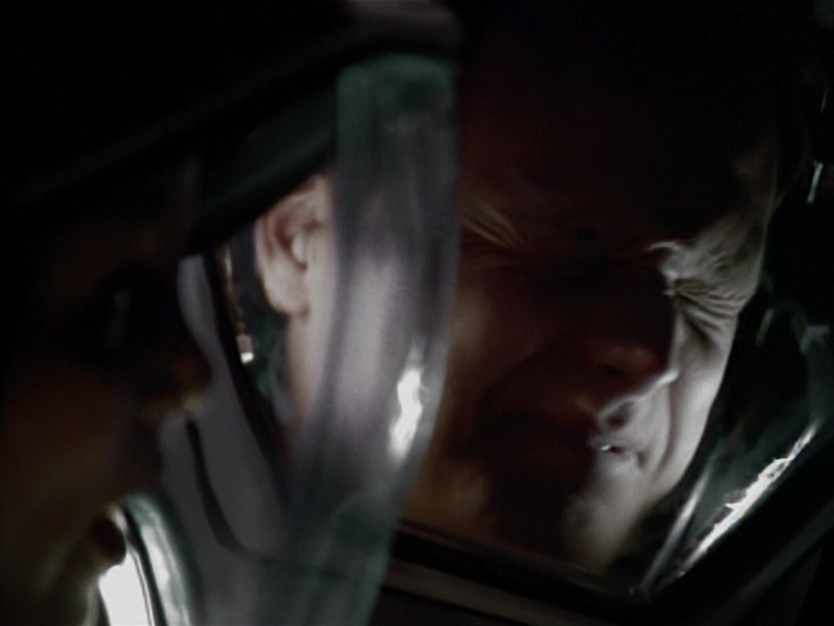 extant_StarTrekVoyager_4x03-DayOfHonor_3256.jpg
