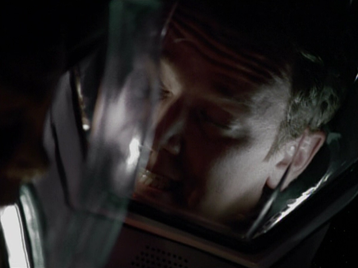 extant_StarTrekVoyager_4x03-DayOfHonor_3259.jpg