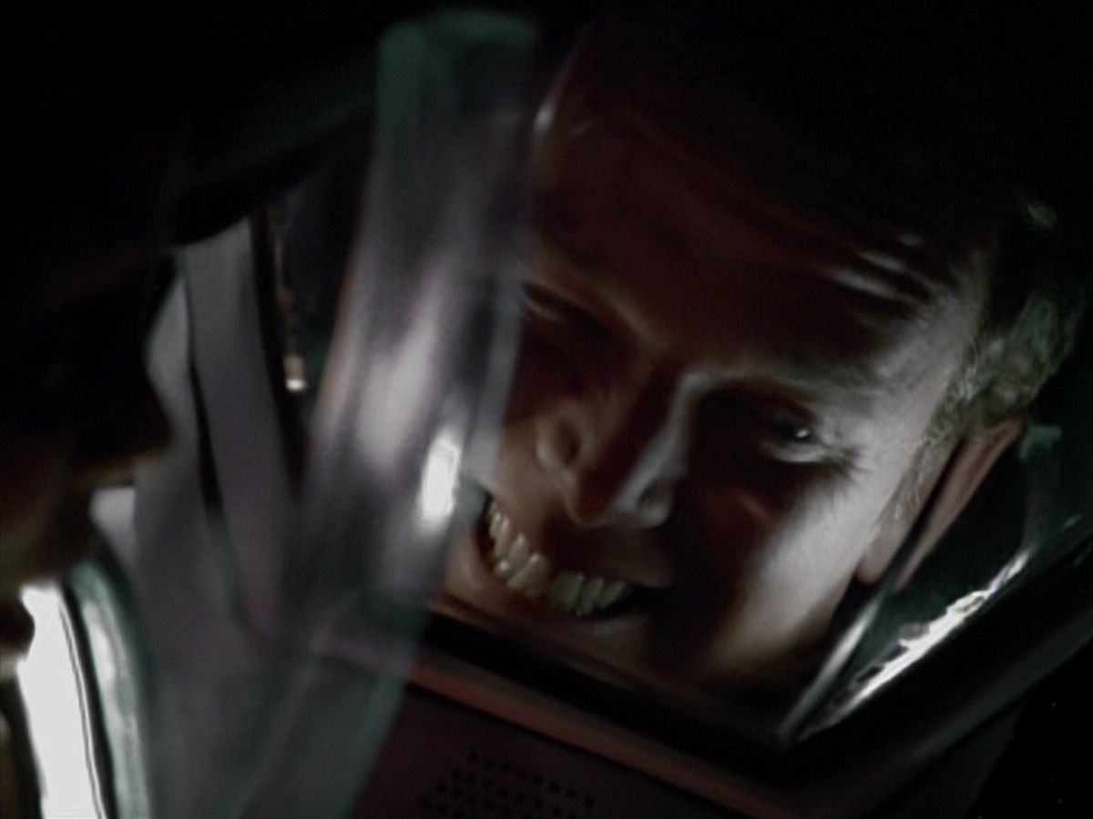 extant_StarTrekVoyager_4x03-DayOfHonor_3260.jpg