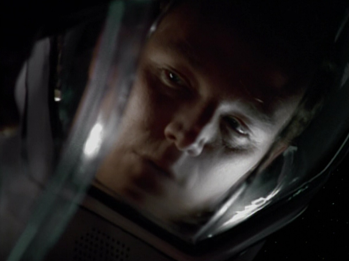 extant_StarTrekVoyager_4x03-DayOfHonor_3274.jpg