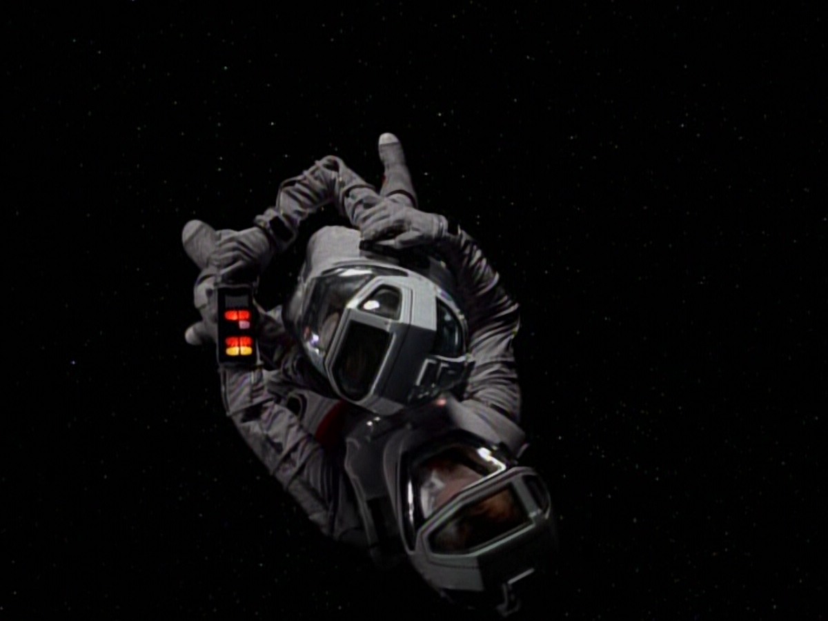 extant_StarTrekVoyager_4x03-DayOfHonor_3288.jpg